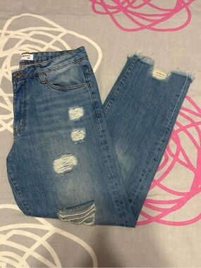 Muselooks Medium Wash Straight Leg Ripped Jeans